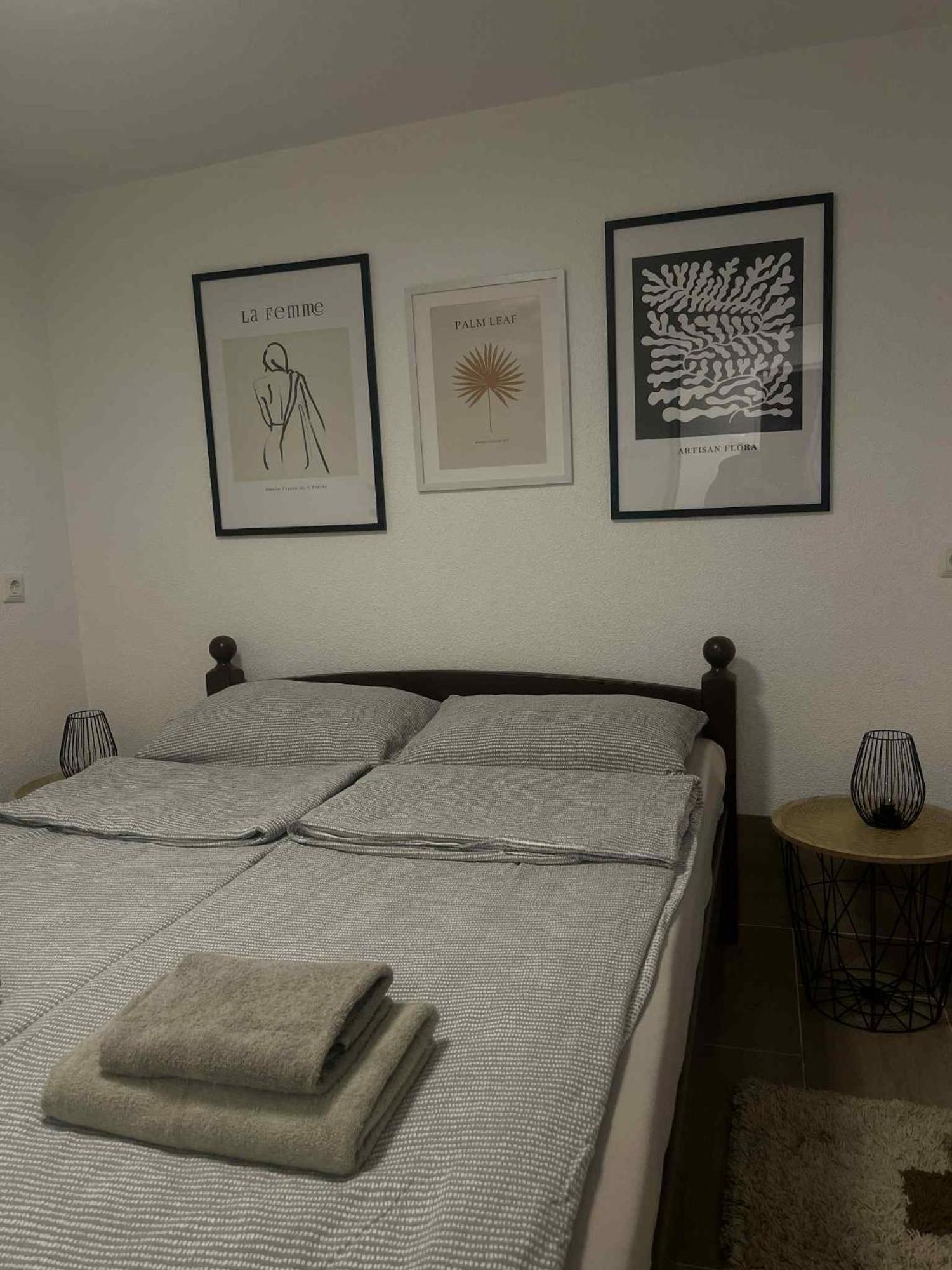 Studio Apartman Azra Kulen Vakuf Exteriör bild